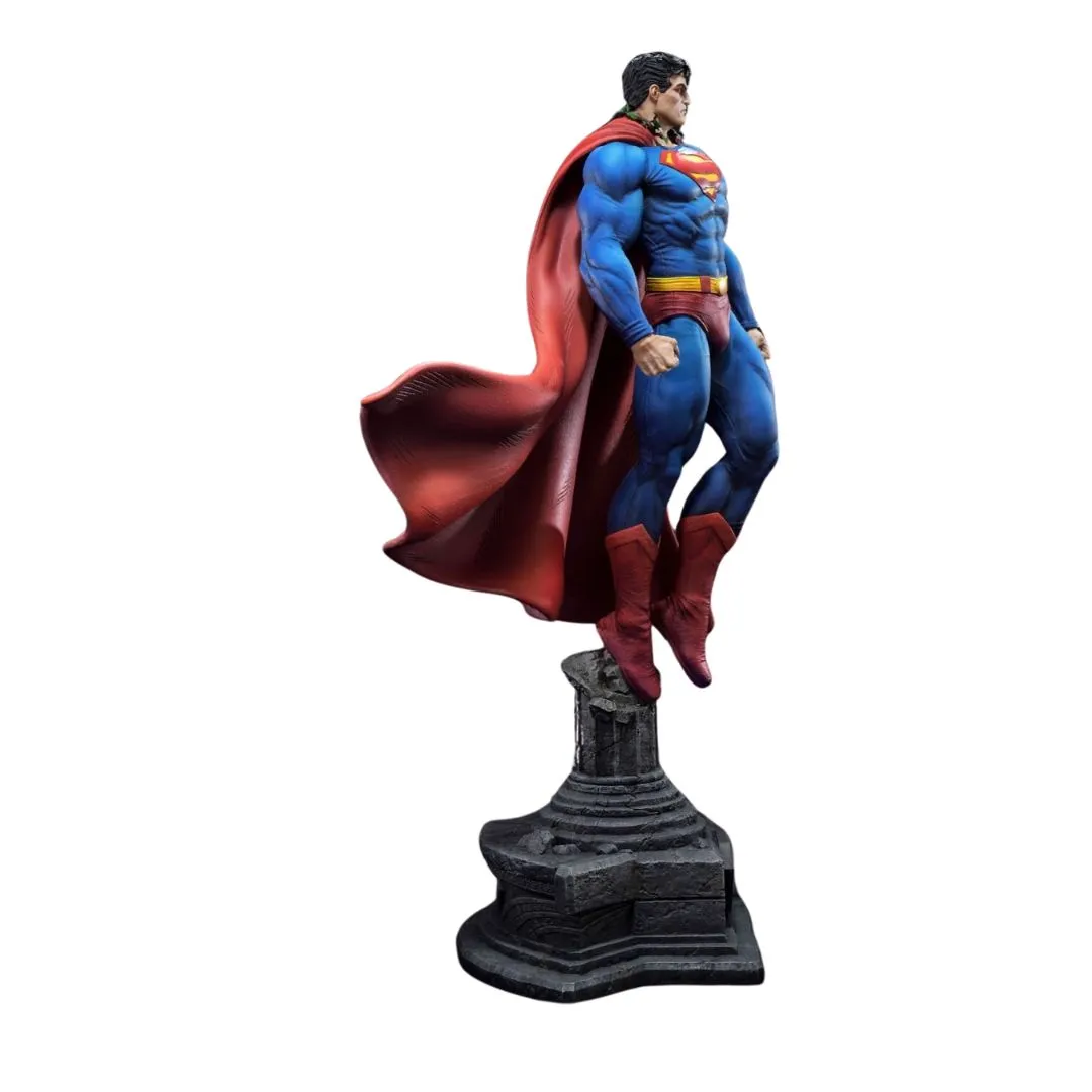 Batman: Hush (Comics)Superman Bonus version statue By Prime1 Studios