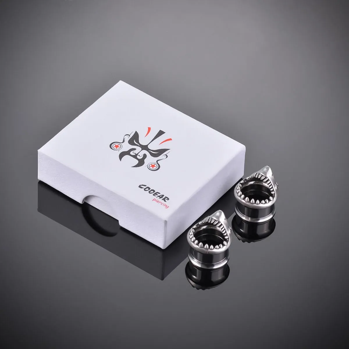 COOEAR Stainless Steel Tunnels, Shark design Earring Plugs, Screw Back Gauges for Ears.
