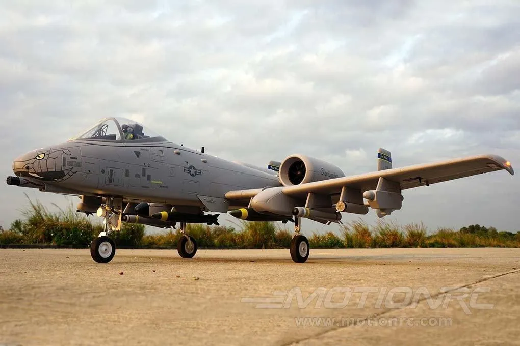 Freewing A-10 Thunderbolt II Super Scale Twin 80mm EDF Jet - PNP - (OPEN BOX)