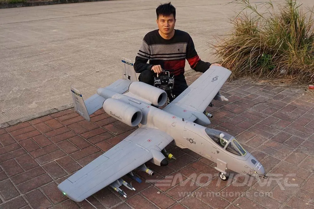 Freewing A-10 Thunderbolt II Super Scale Twin 80mm EDF Jet - PNP - (OPEN BOX)