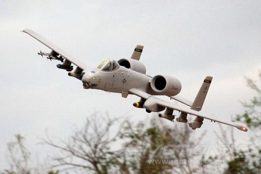 Freewing A-10 Thunderbolt II Super Scale Twin 80mm EDF Jet - PNP - (OPEN BOX)